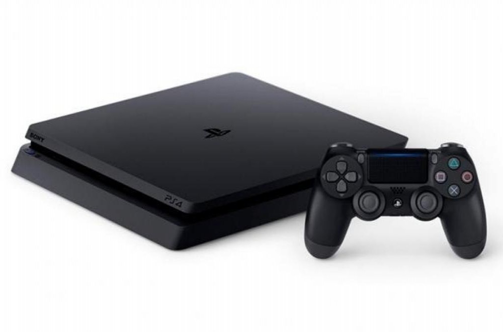 PlayStation 4 1TB 2215 Com FIFA 2019(Espanhol)