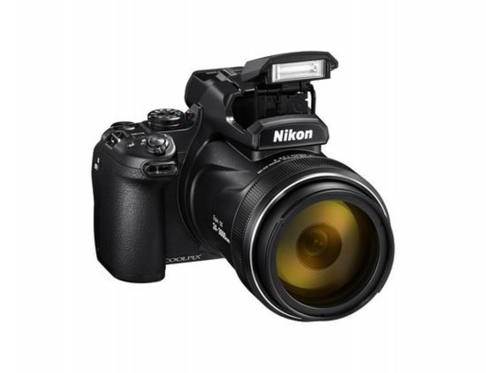 Câmera Digital Nikon Coolpix P1000 20MP/24-3000MM/WiFi